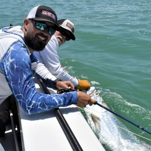 photo gallery men fishing for tarpon