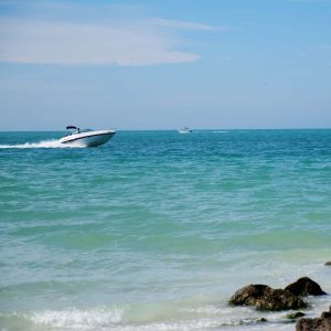 boating at Siesta