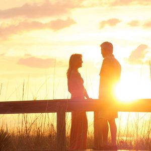 photo gallery couple at beach